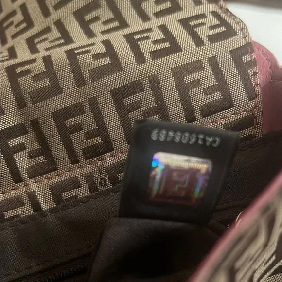 Fendi Bag - Picture 4 of 10